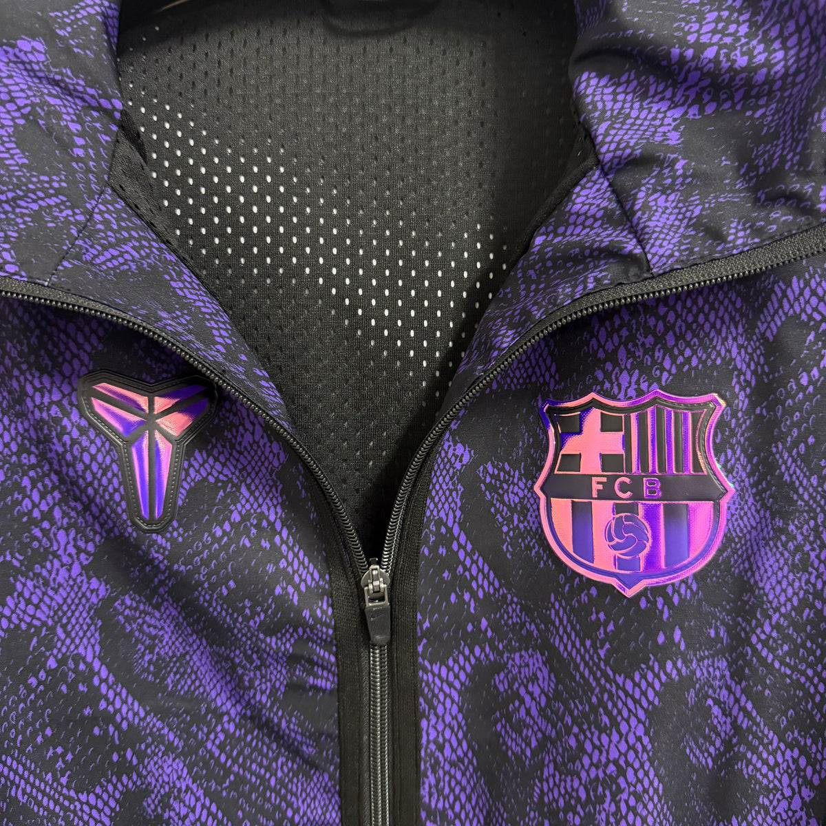 2026/2027 Black & Purple Casual Windbreaker