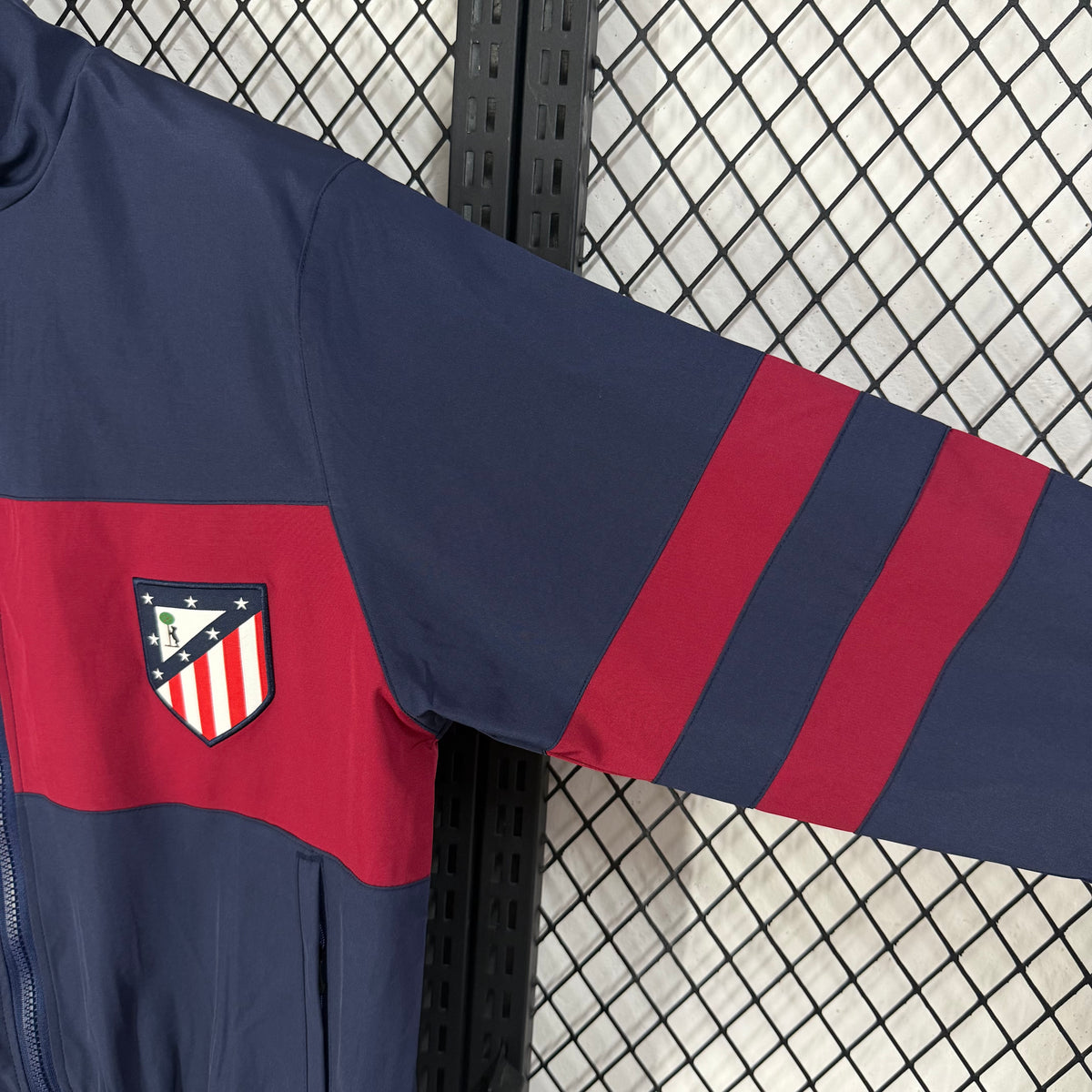 2026/2027 Red & Blue Retro Jacket Casual Windbreaker