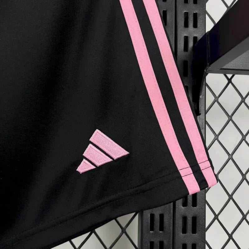 Juventus 2025/2026 Home Shorts
