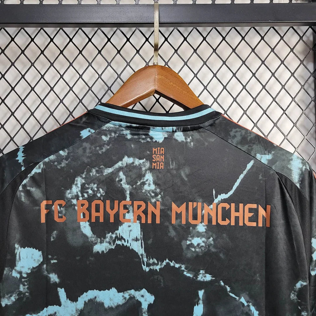 Bayern 2024/2025 Away Jersey