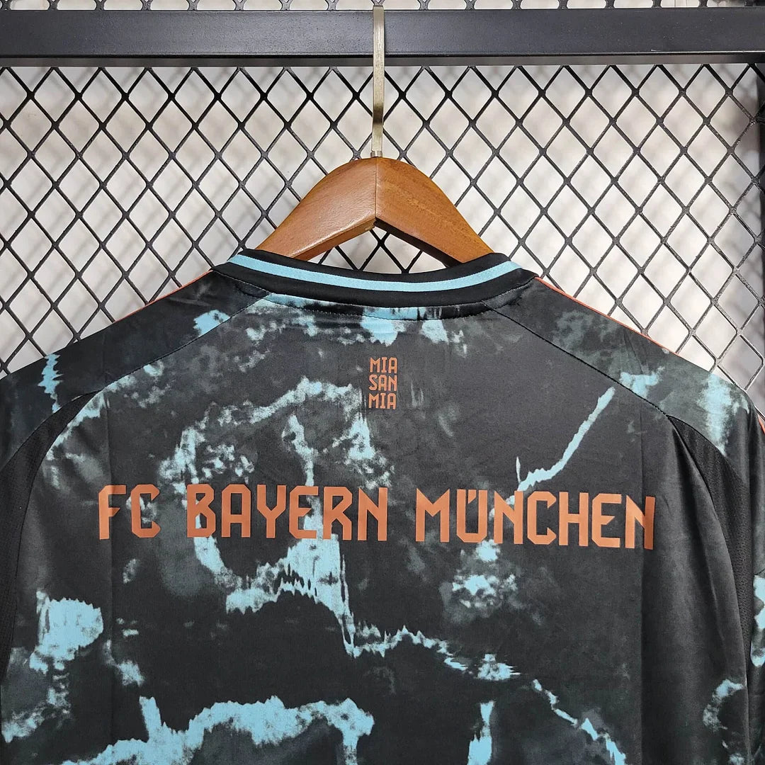 Bayern 2024/2025 Away Jersey