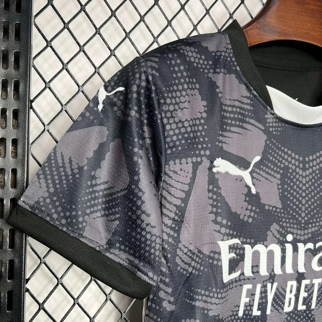 AC Milan 2024/2025 Goalkeeper Kit Kids Size