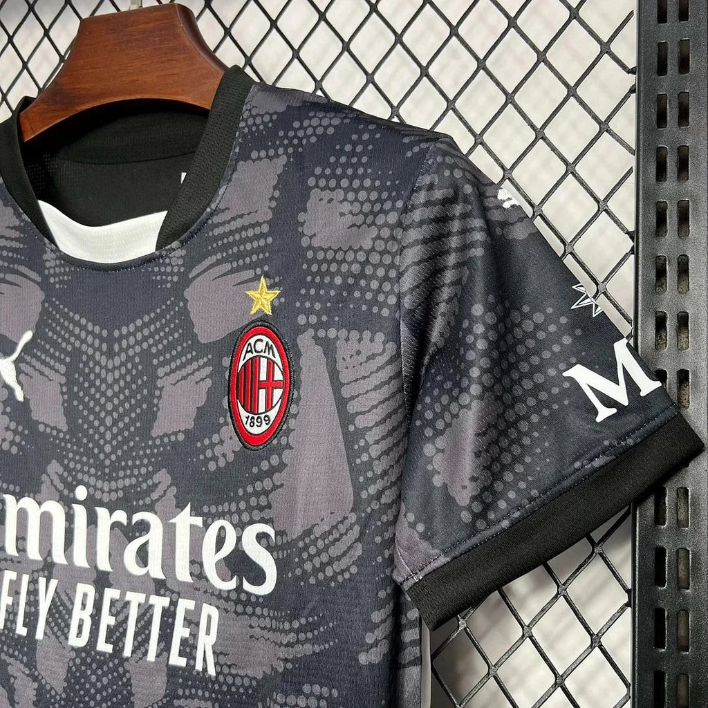 AC Milan 2024/2025 Goalkeeper Kit Kids Size