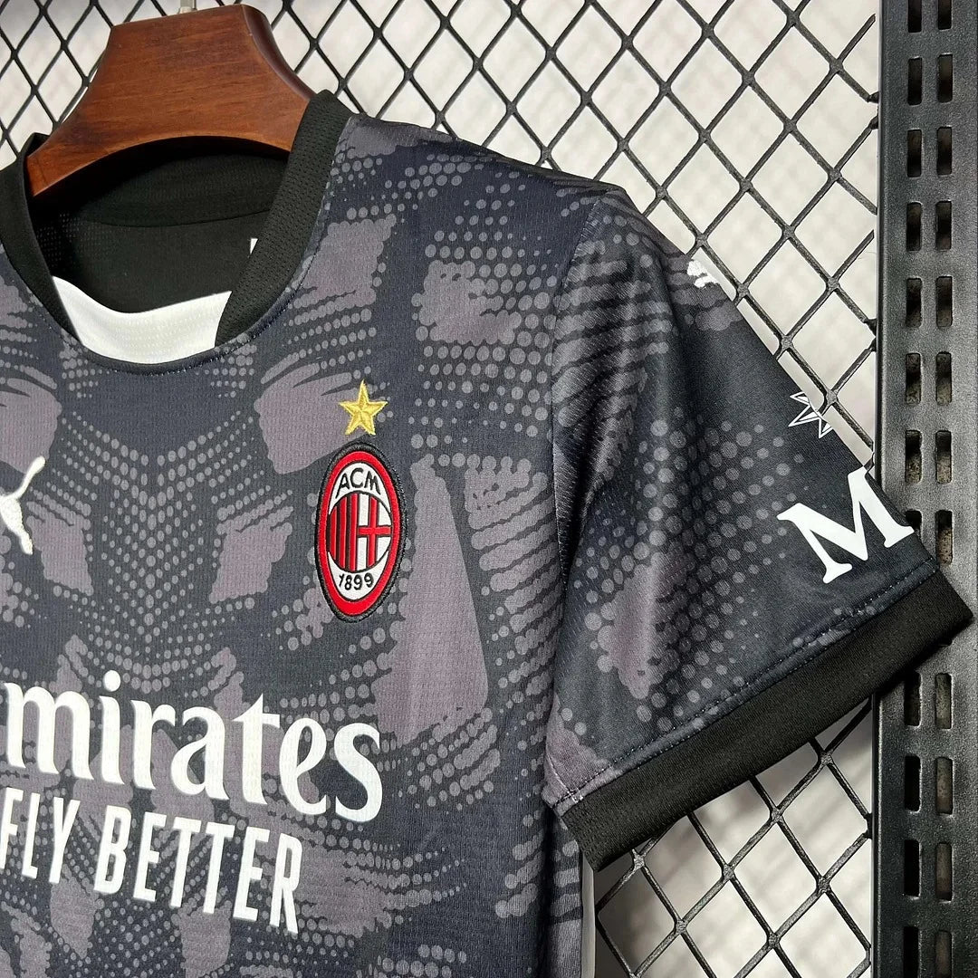 AC Milan 2024/2025 Goalkeeper Kit Kids Size