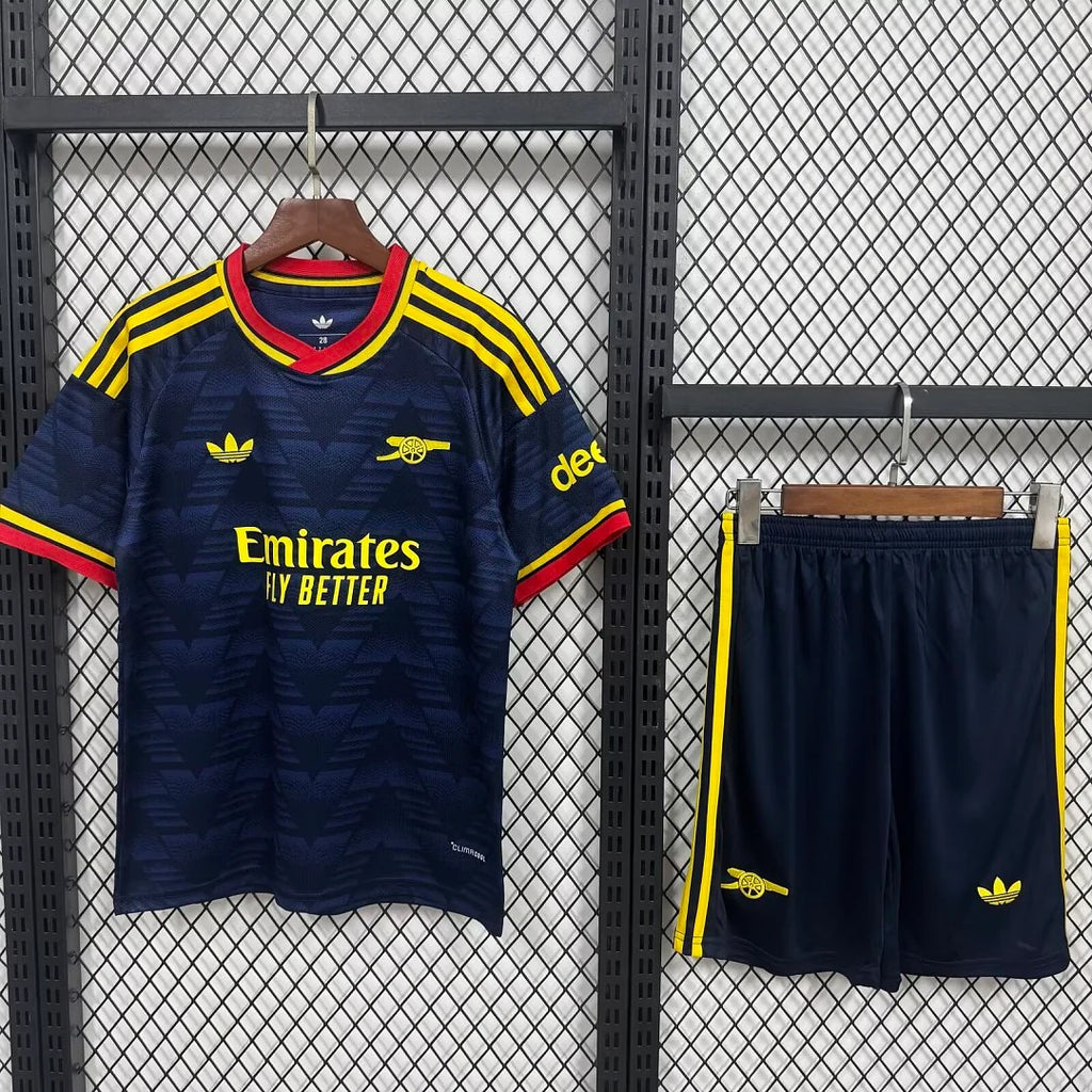 Arsenal 2026/2027 Away Kit Kids Size