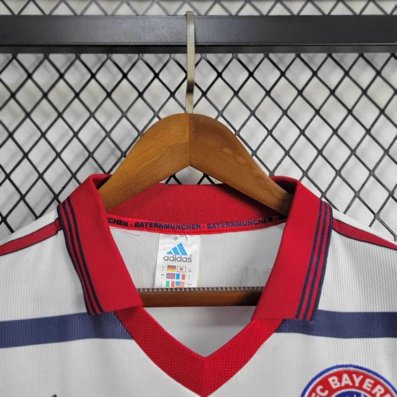 Bayern Munchen 1998/2000 Away Retro Jersey
