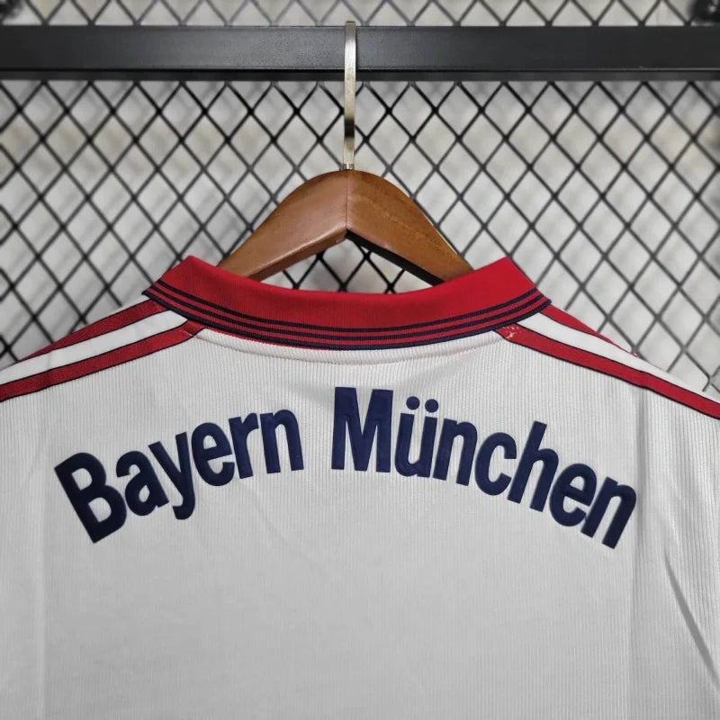 Bayern Munchen 1998/2000 Away Retro Jersey