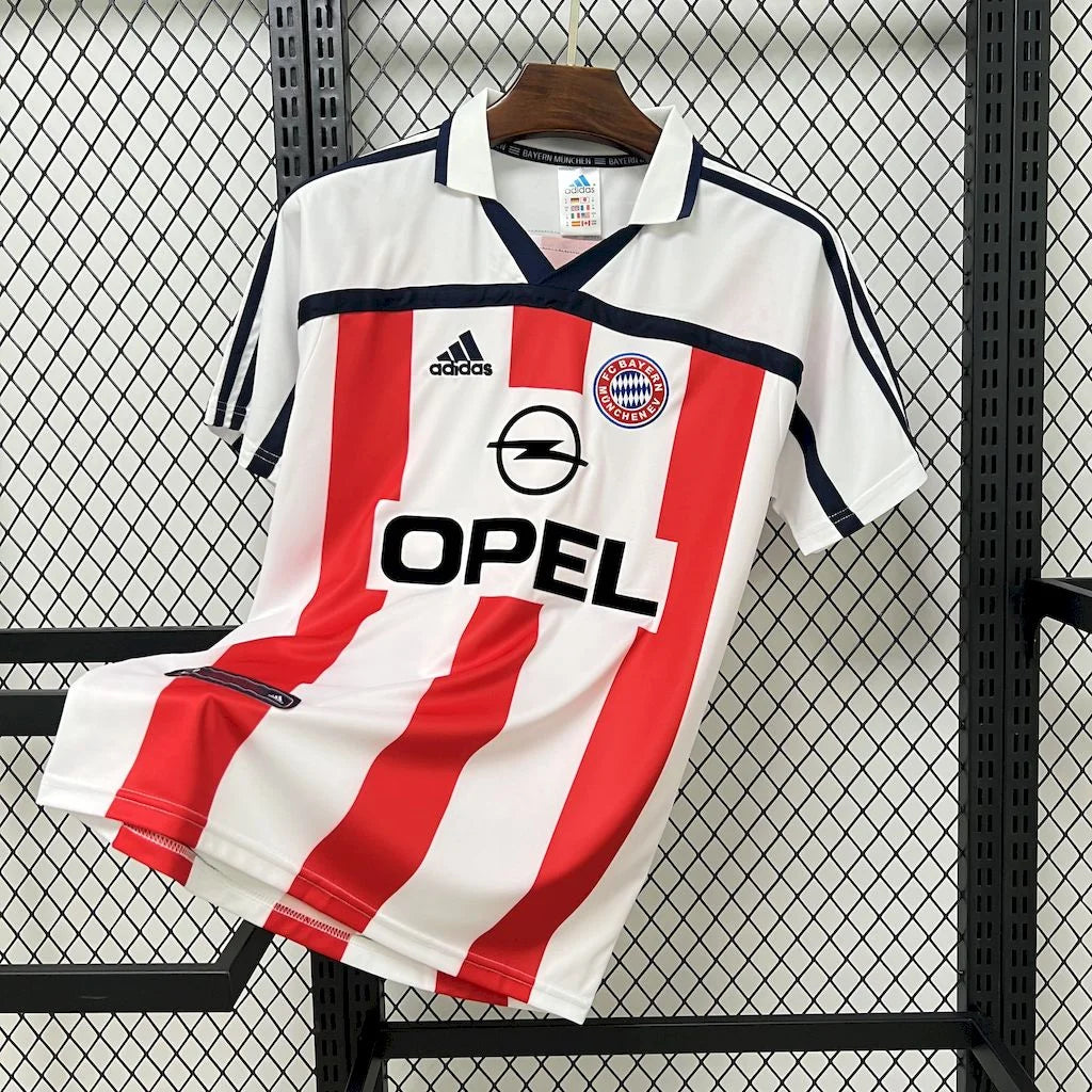 Bayern Munchen 2000/2001 Away Retro Jersey