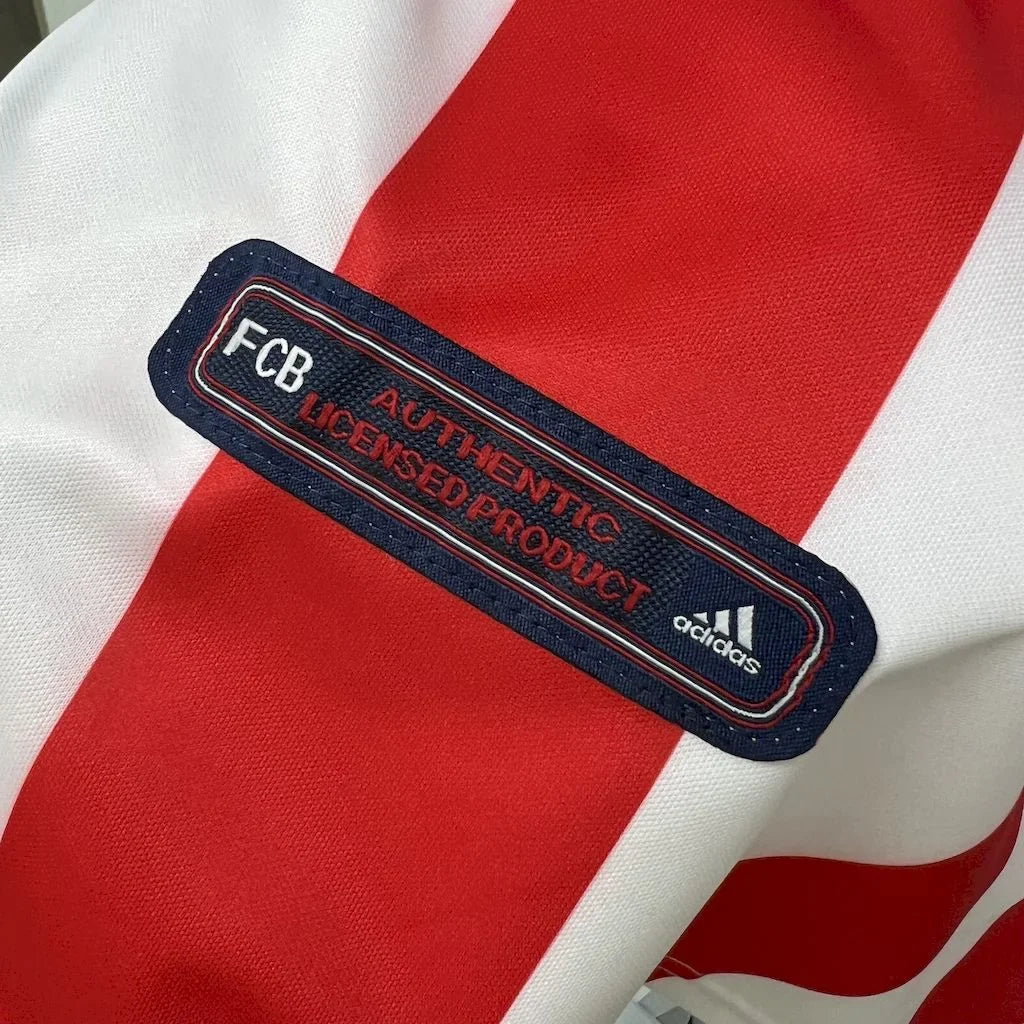 Bayern Munchen 2000/2001 Away Retro Jersey