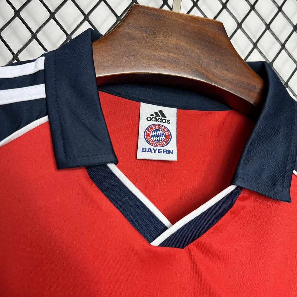 Bayern Munchen 2000/2001 Home Retro Jersey