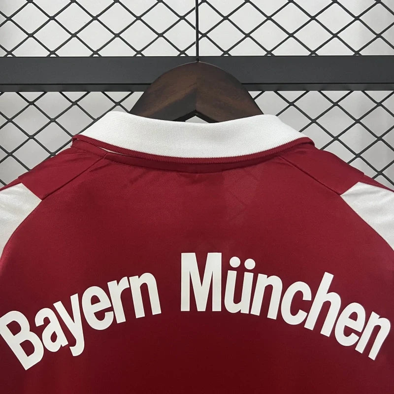 Bayern Munchen 2003/2004 Home Retro Jersey