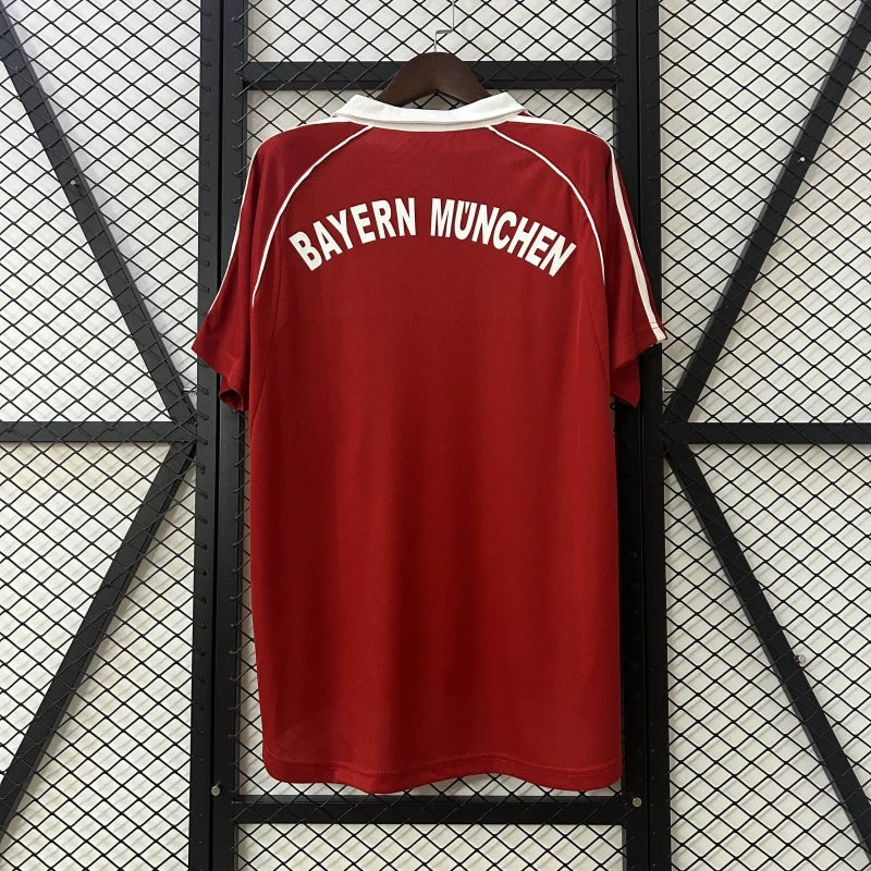 Bayern Munchen 2005/2006 Home Retro Jersey