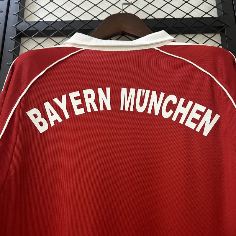 Bayern Munchen 2005/2006 Home Retro Jersey