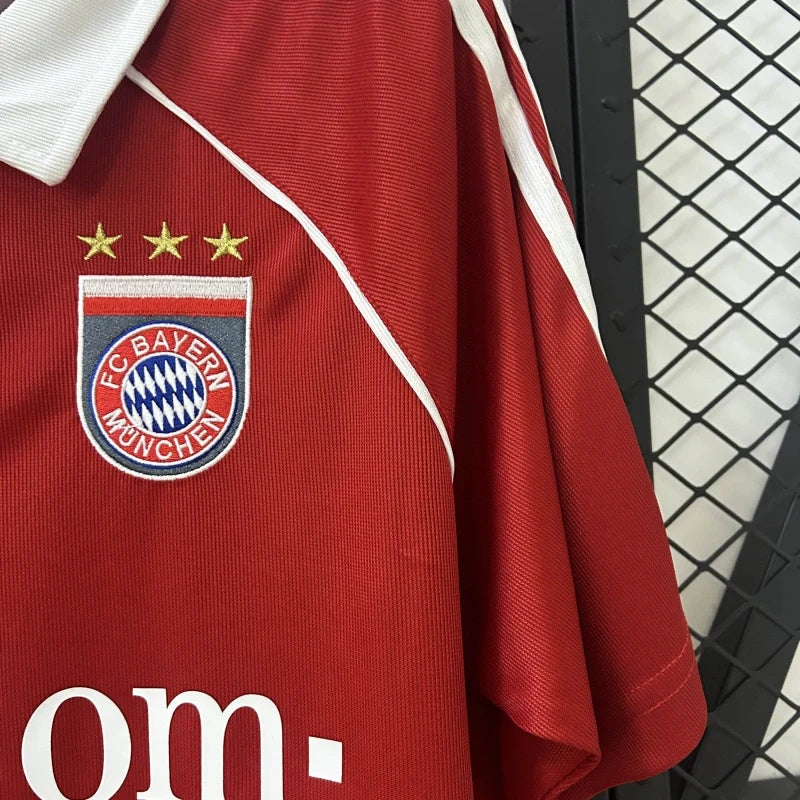 Bayern Munchen 2005/2006 Home Retro Jersey