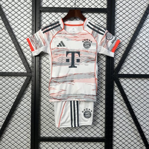 Bayern Munchen 2025/2026 Away Kit Kids Size