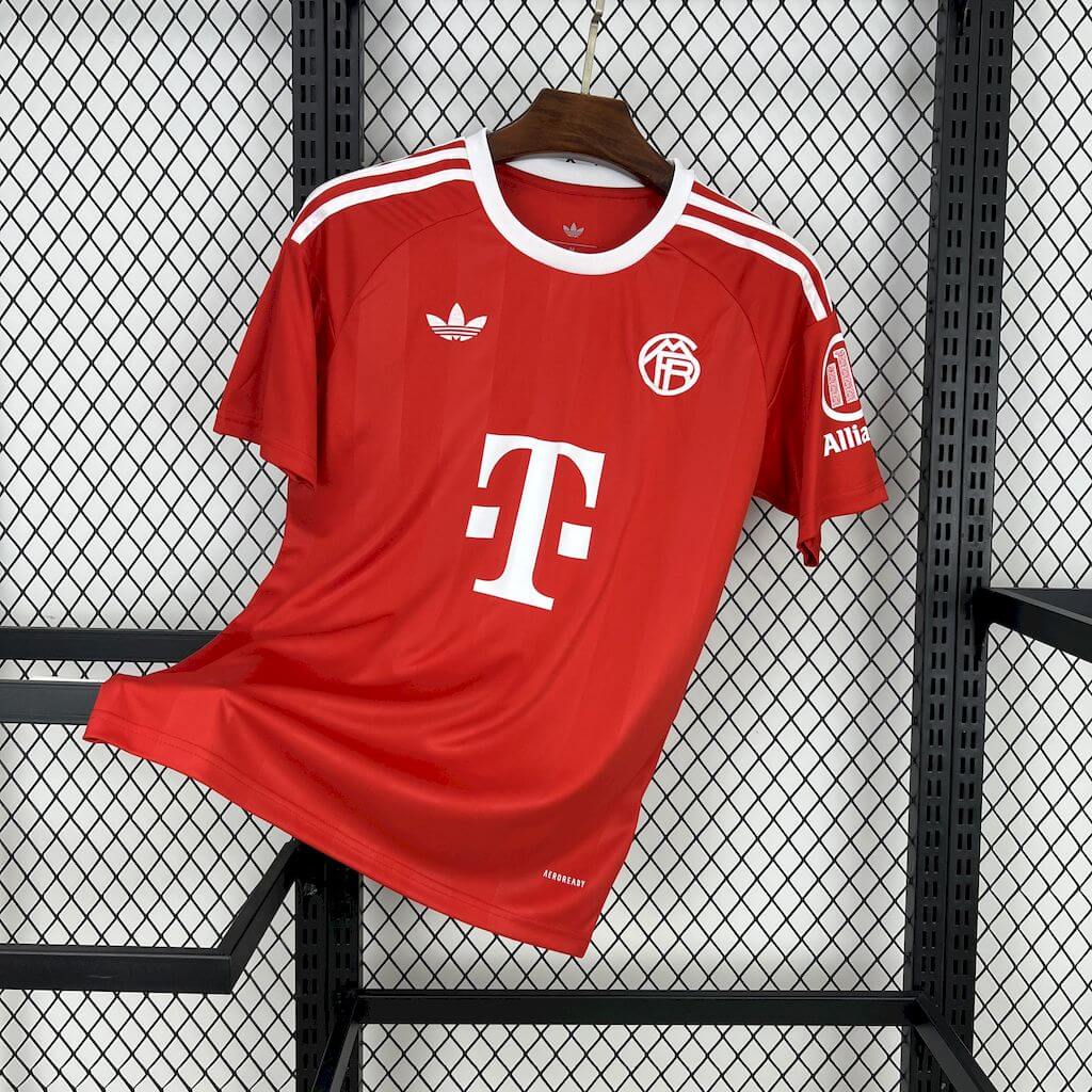 Bayern Munchen 2025/2026 Goalkeeper Red Kit