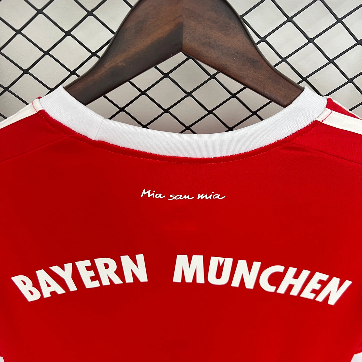 Bayern Munich 2017/2018 Home Retro Jersey