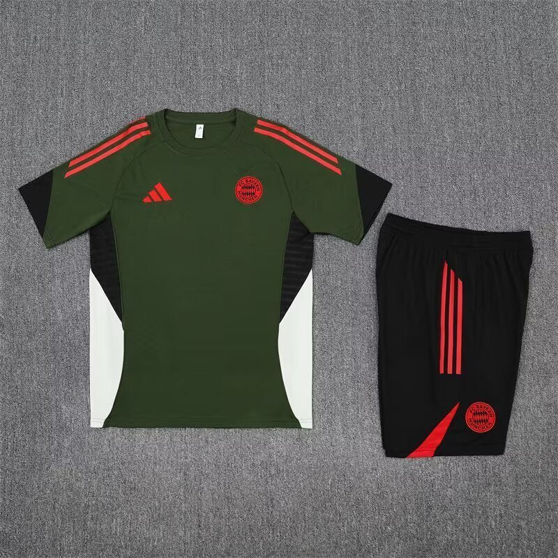 Bayern Munich 2025/2026 Training Set