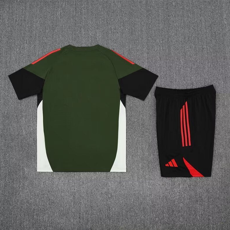 Bayern Munich 2025/2026 Training Set