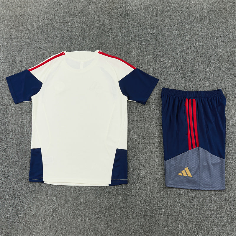 Bayern Munich 2026/2027 Beige Training Set