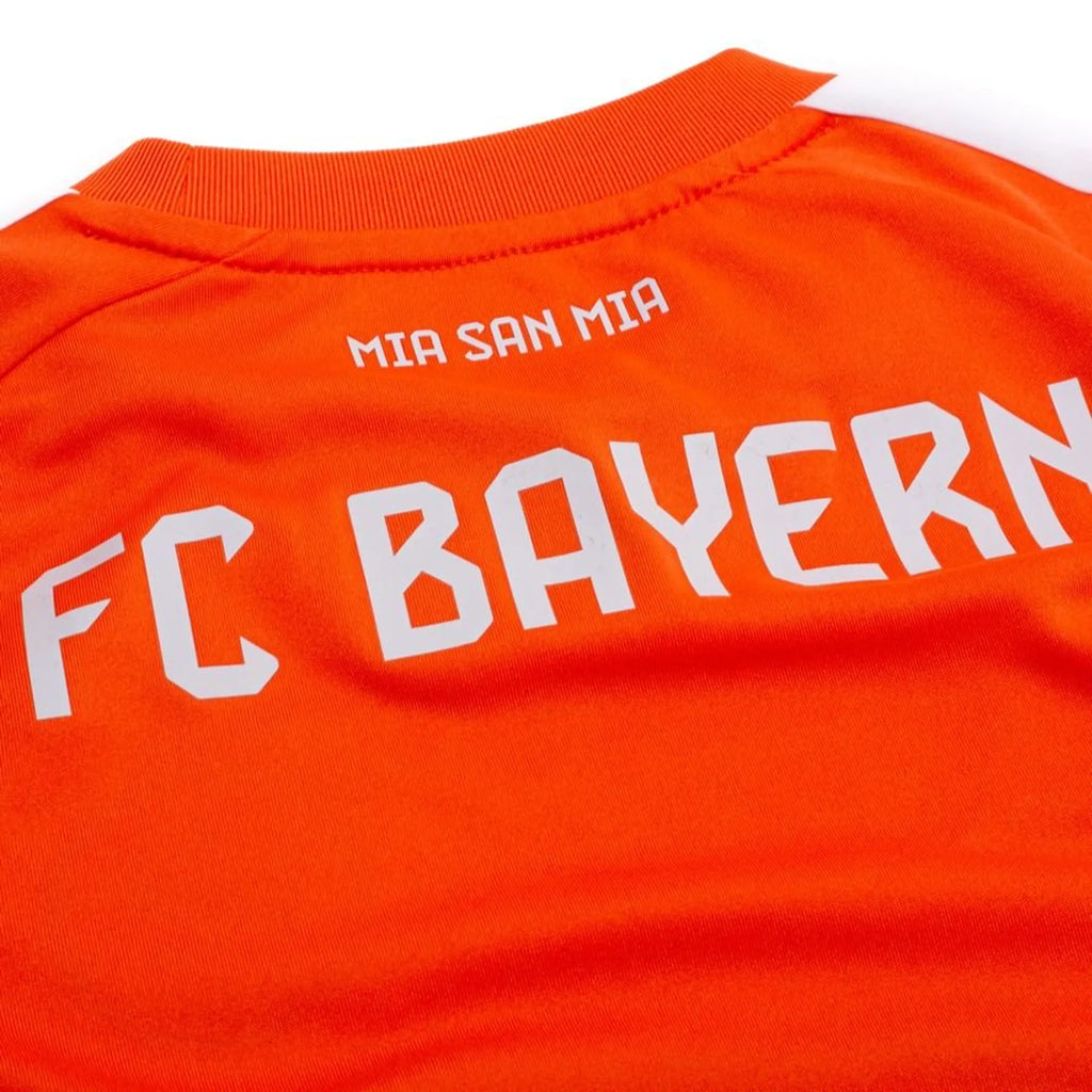 Bayern Munich 2026/2027 Goalkeeper Jersey