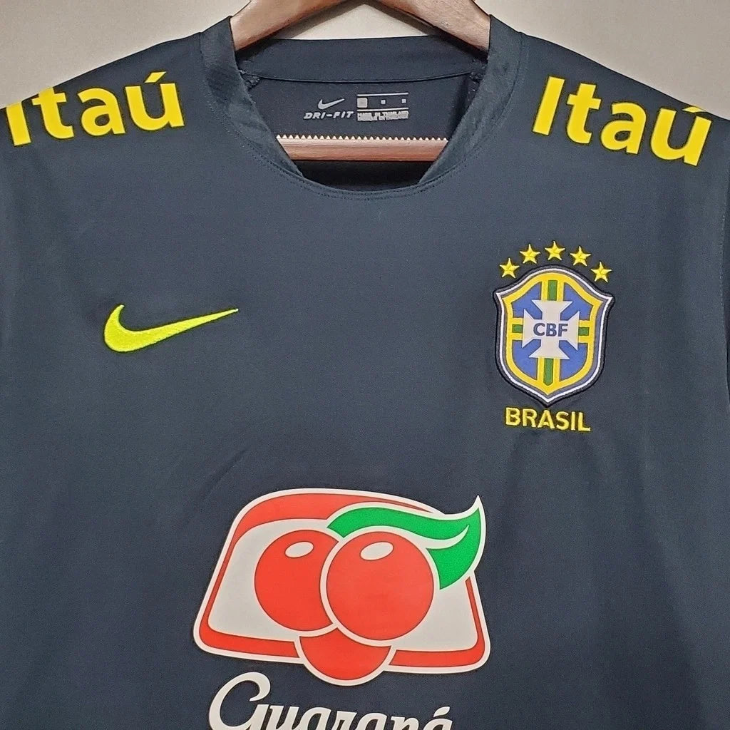 Brazil 2021/2022 Training Kit