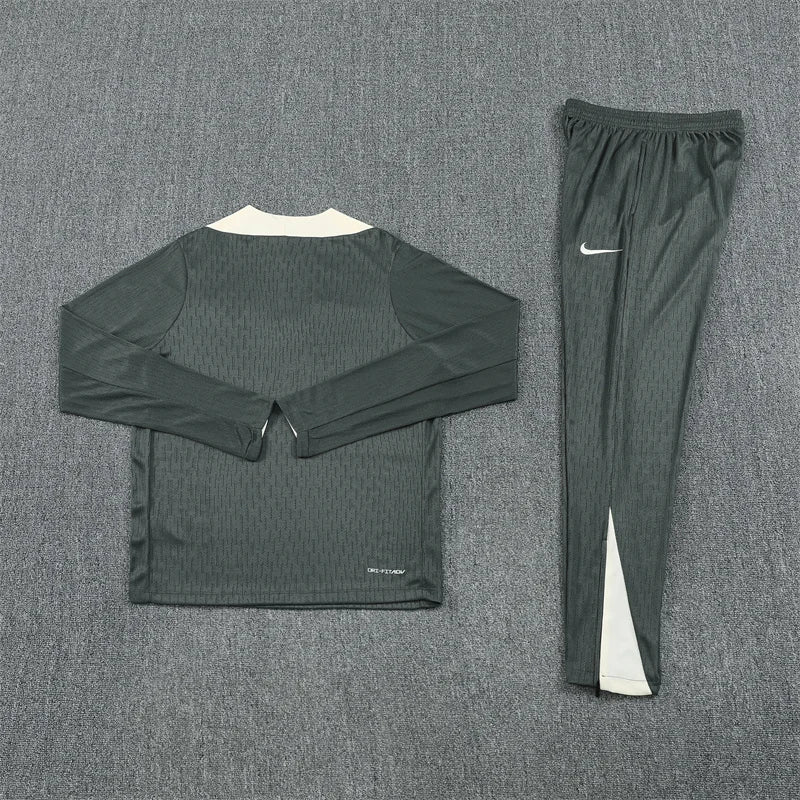 Chelsea 2025/2026 Grey Tracksuit