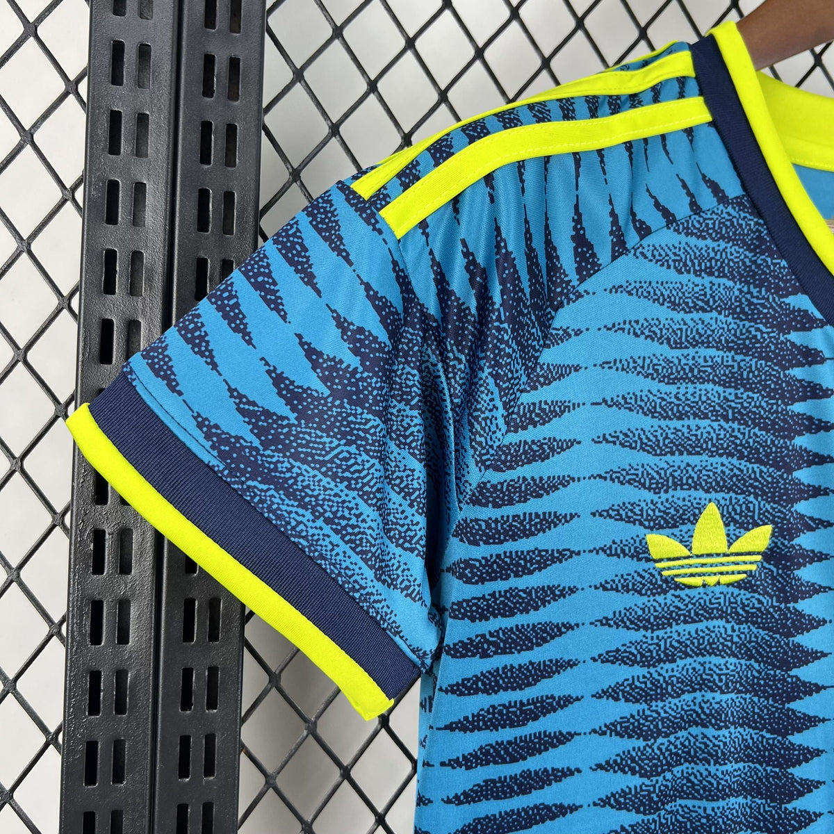 Colombia 2026 Away Jersey Women Size