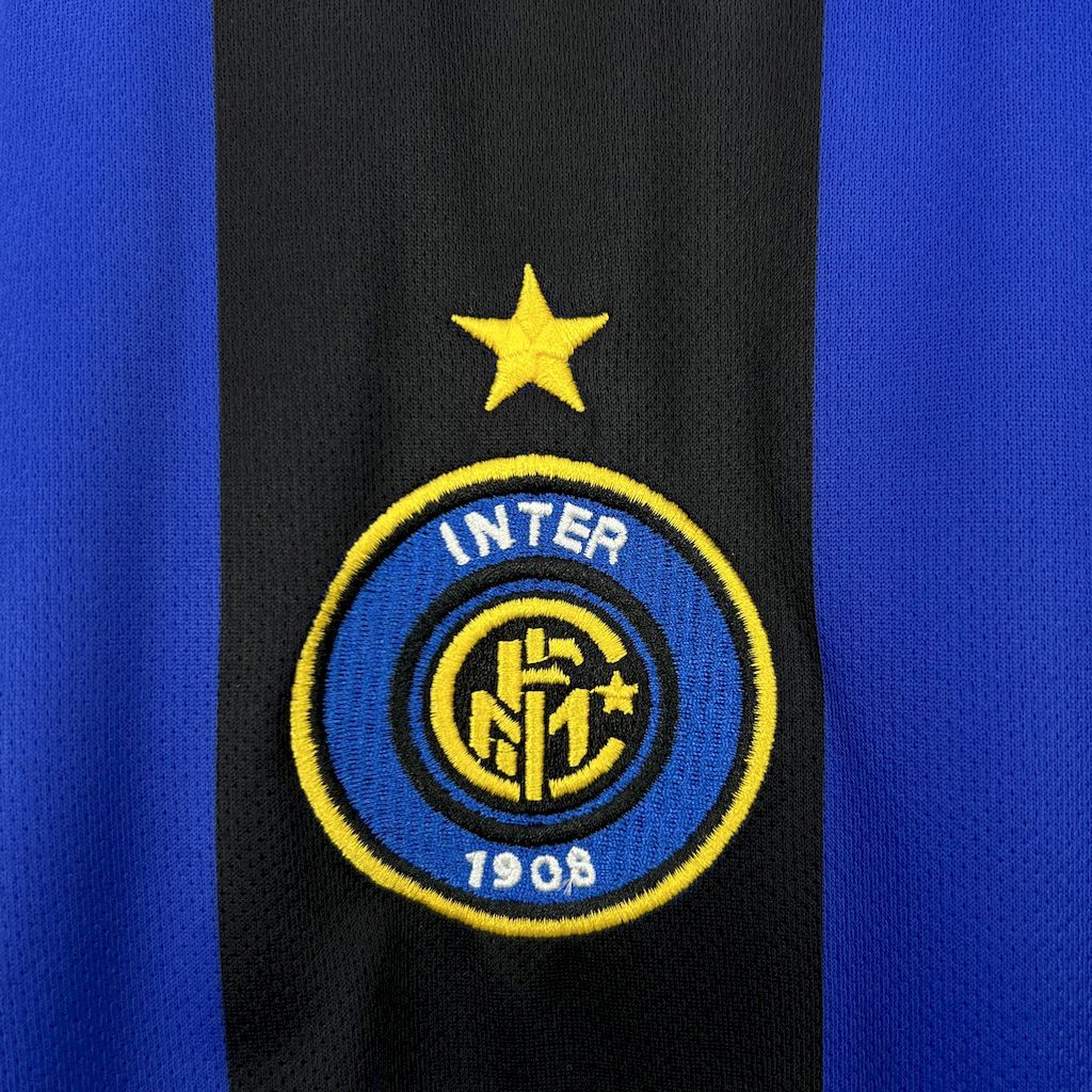 Inter Milan 2004/2005 Home Retro Jersey