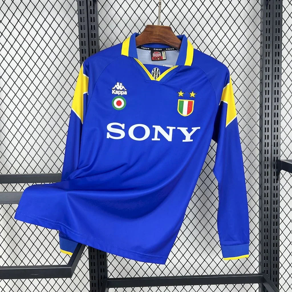 Juventus 1995/1996 Away Long Sleeve Retro Jersey