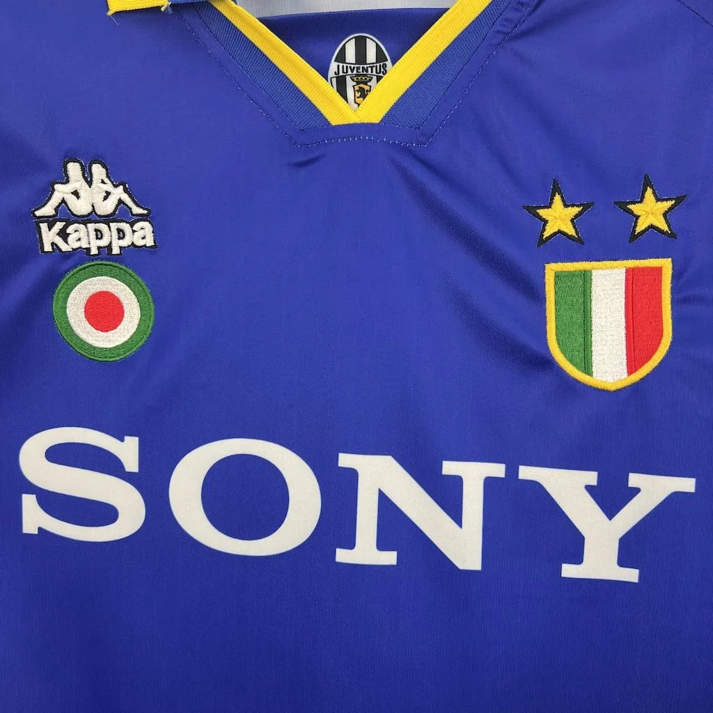 Juventus 1995/1996 Away Retro Jersey