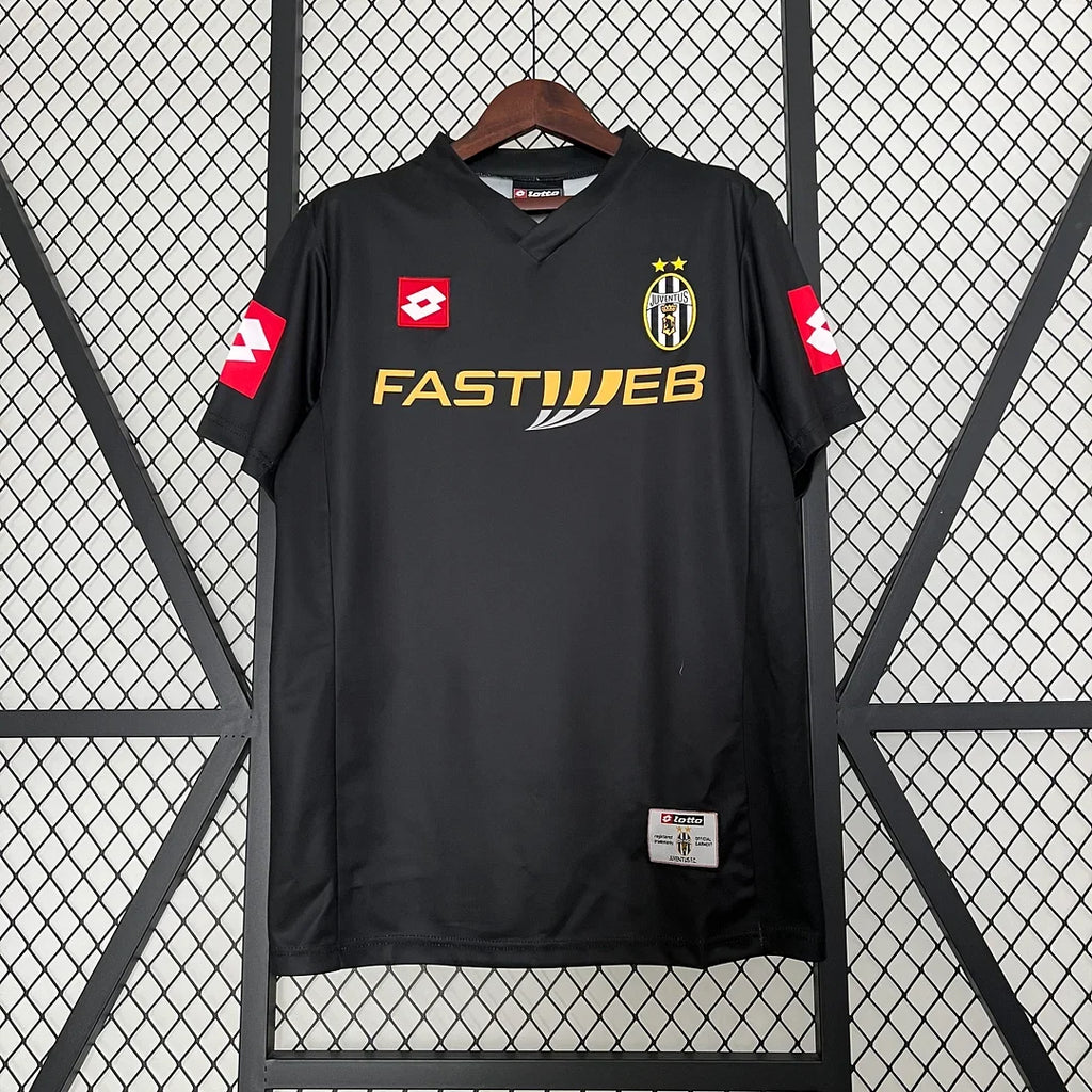 Juventus 2001/2002 Away Retro Jersey