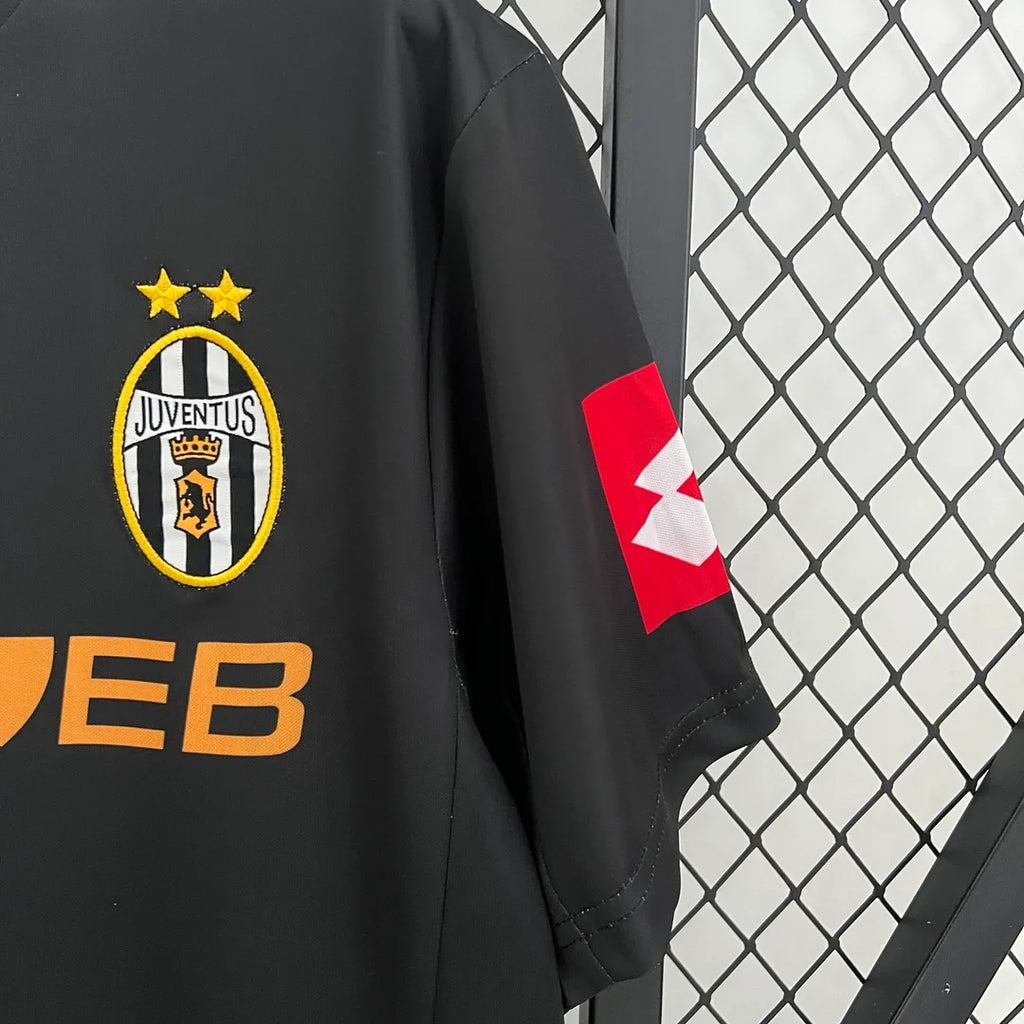 Juventus 2001/2002 Away Retro Jersey