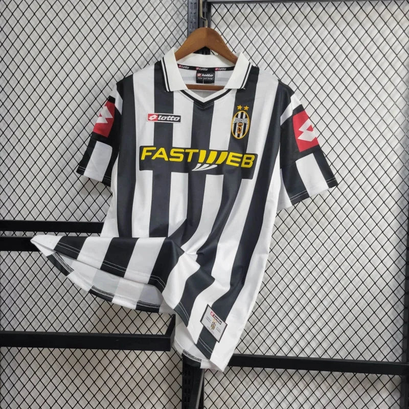 Juventus 2001/2002 Home Retro Jersey