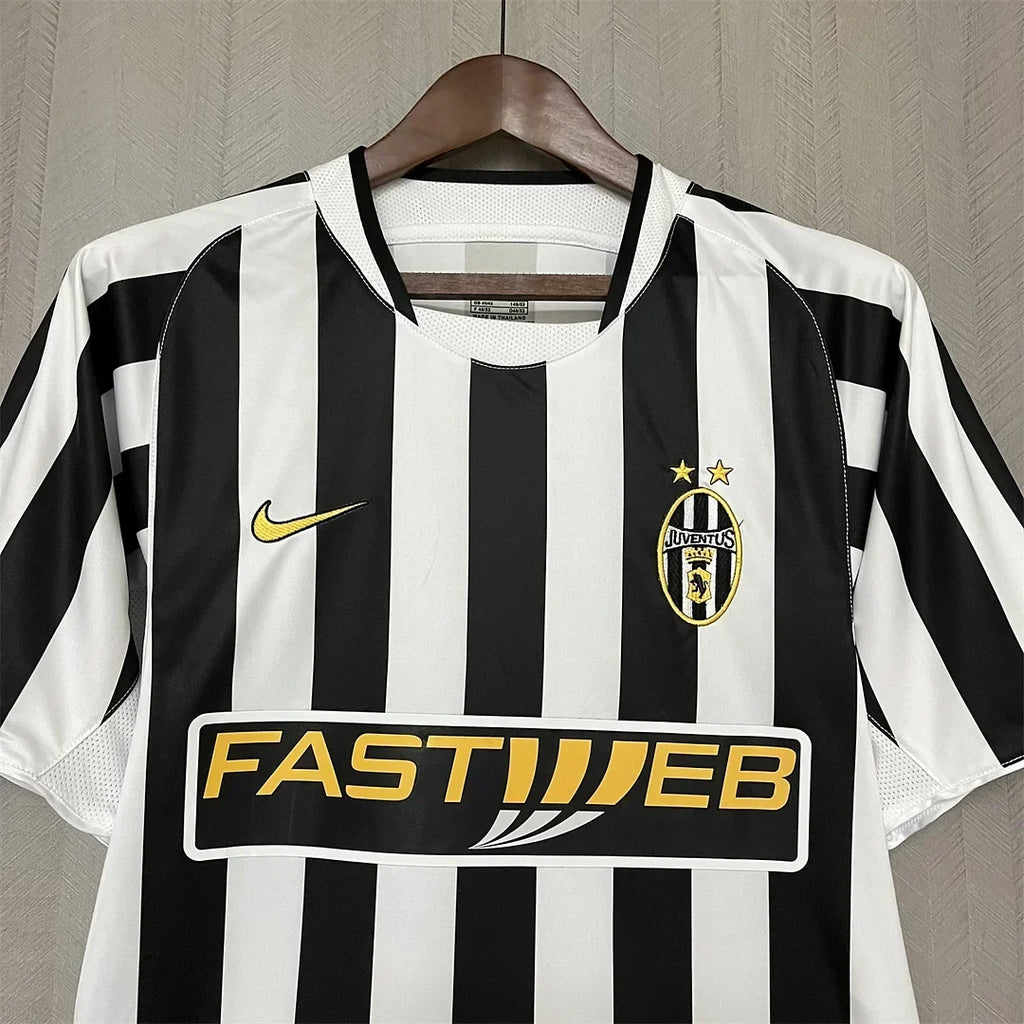 Juventus 2003/2004 Home Retro Jersey