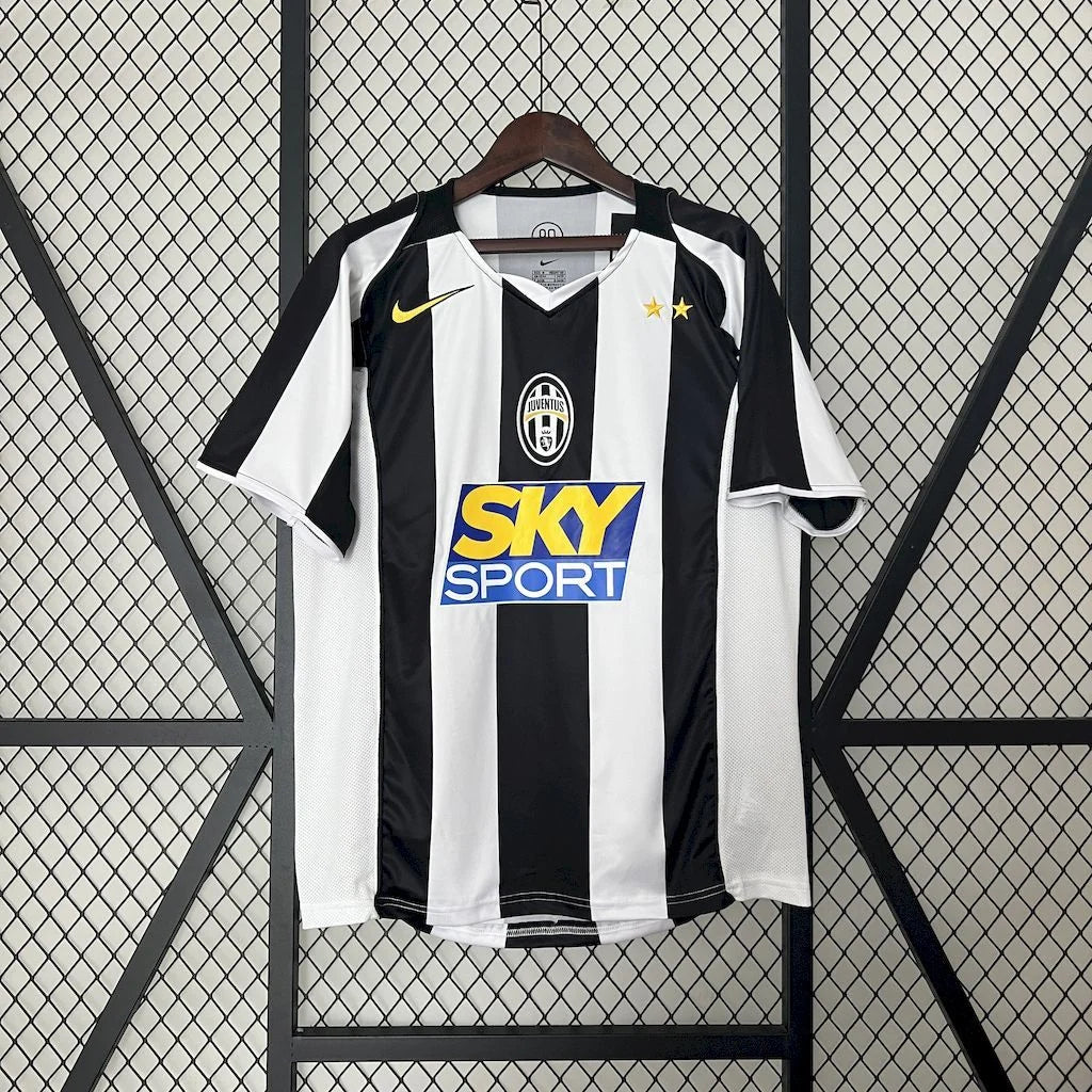 Juventus 2004/2005 Home Retro Jersey