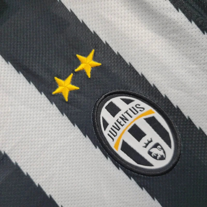 Juventus 2010/2011 Home Retro Jersey