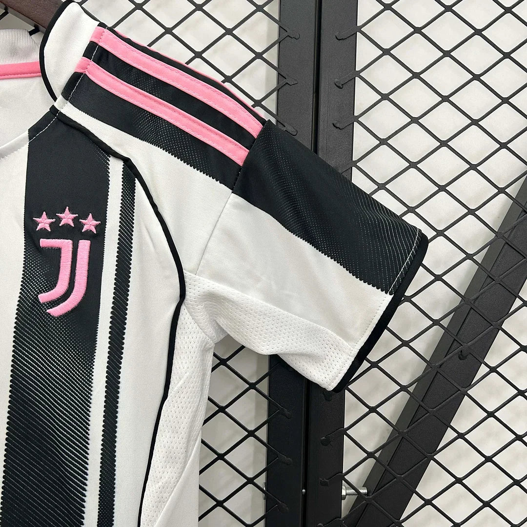 Juventus 2025/2026 Home Kit Kids Size