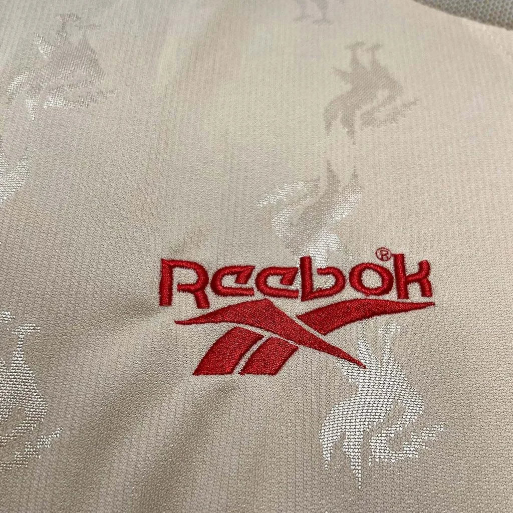 Liverpool 1996/1997 Away Retro Jersey