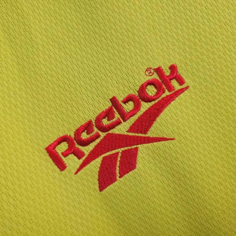 Liverpool 1999/2000 Away Retro Jersey