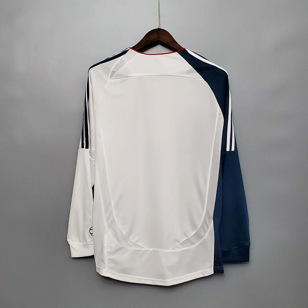 Liverpool 2006/2007 Away Long Sleeve Retro Jersey