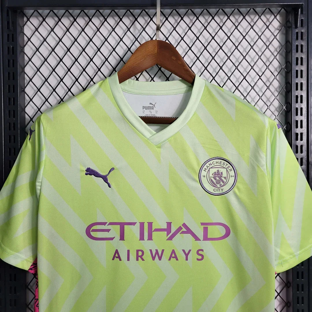 Manchester City 2023/2024 Goalkeeper Jersey