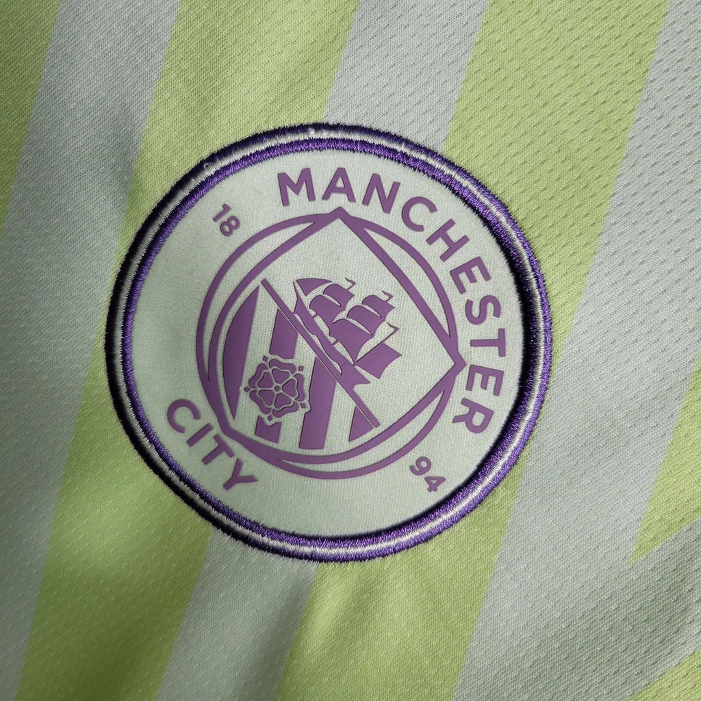 Manchester City 2023/2024 Goalkeeper Jersey