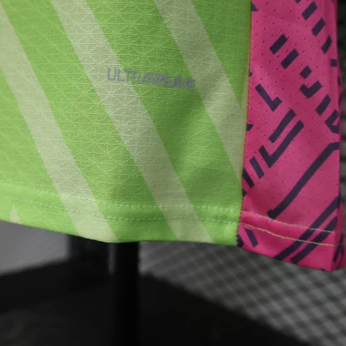 Manchester City Neon Pulse City Limited Jersey