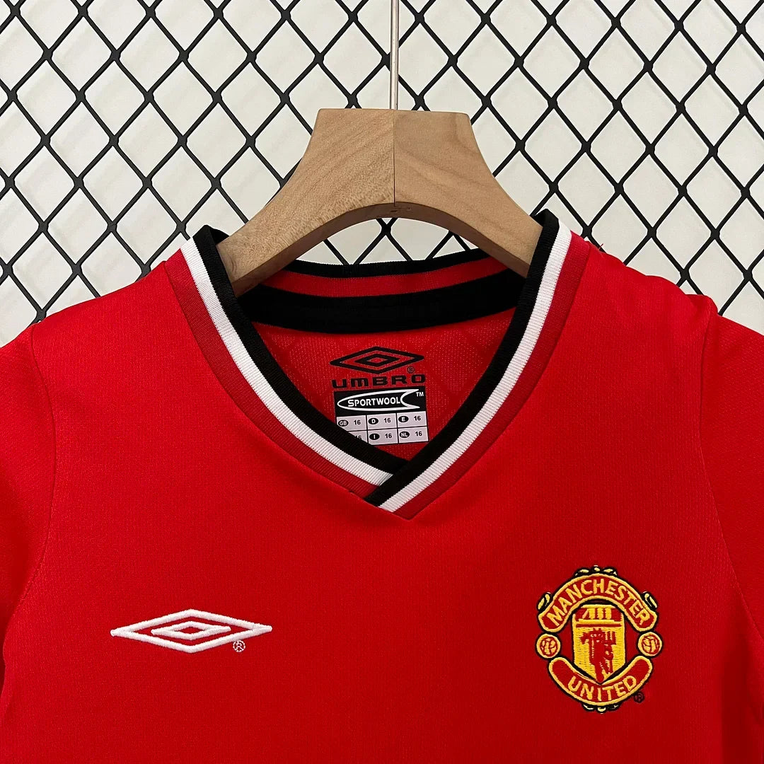 Manchester United 2000/2002 Home Retro Jersey Kids Size