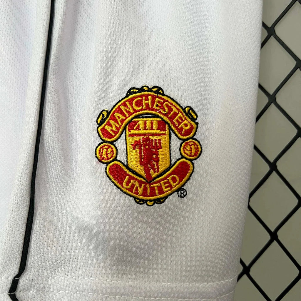 Manchester United 2000/2002 Home Retro Jersey Kids Size