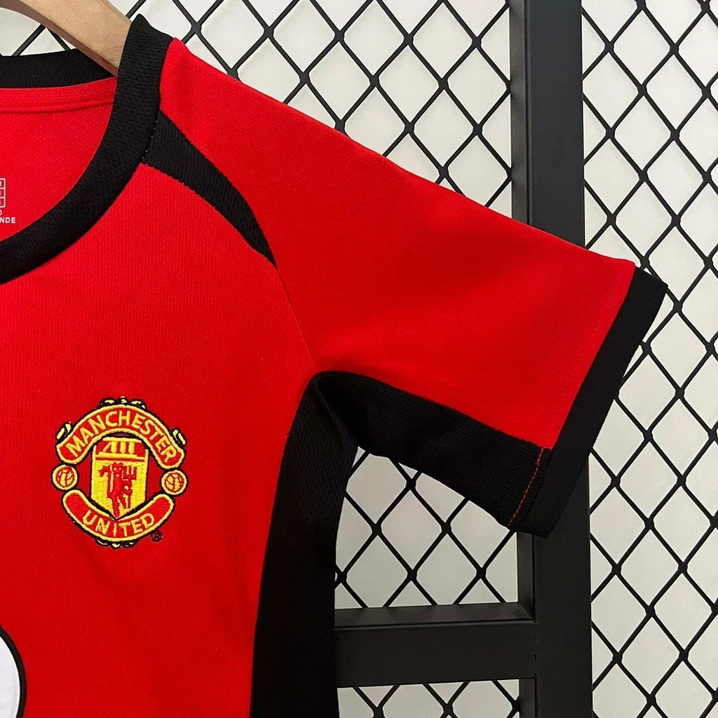 Manchester United 2002/2004 Home Retro Jersey Kids Size