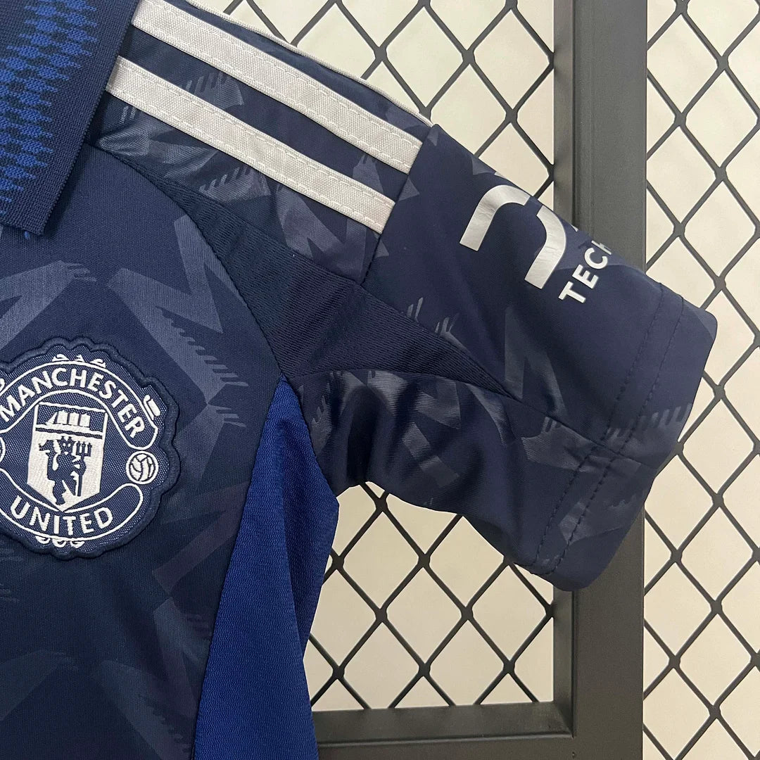 Manchester United 2024/2025 Away Jersey