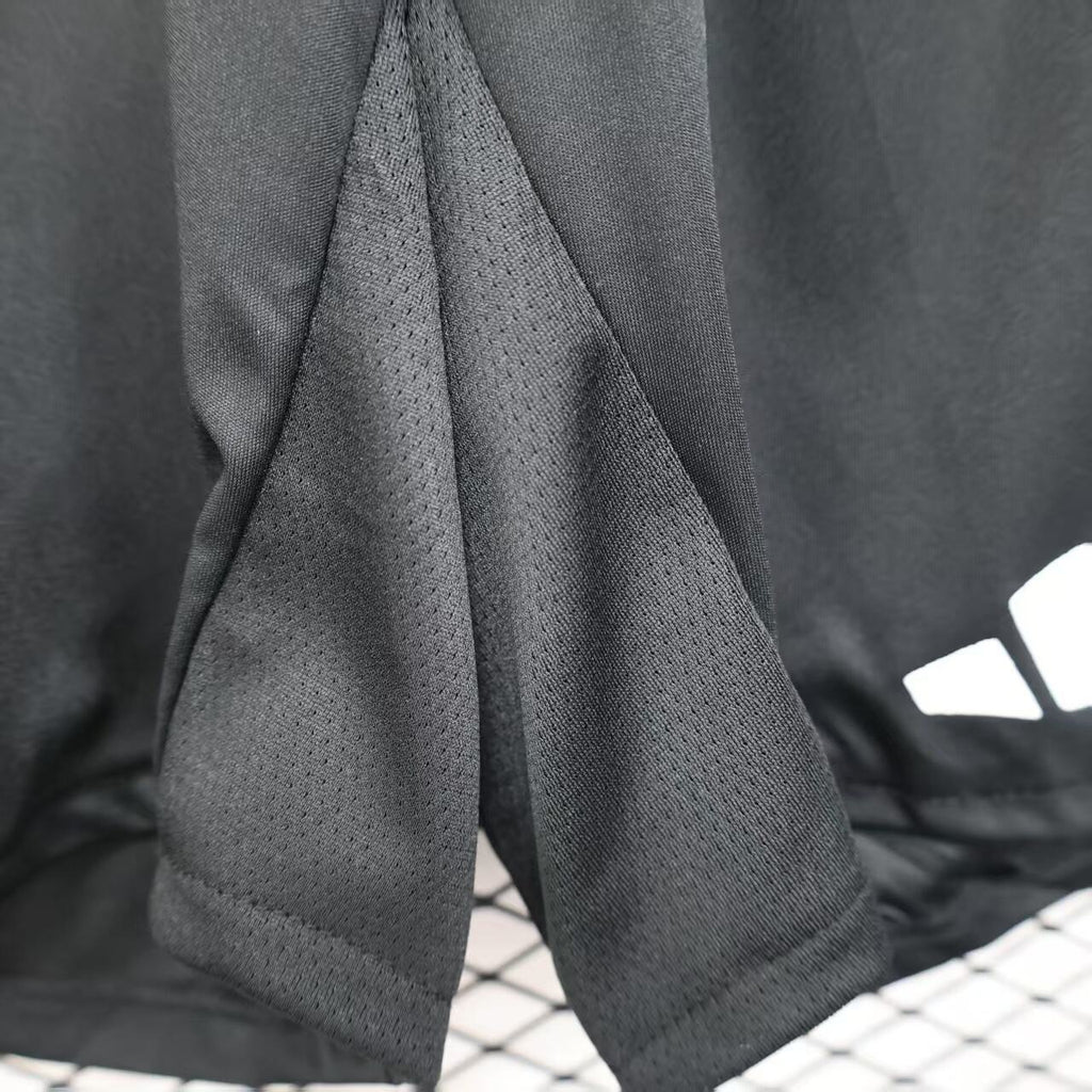 Manchester United 2025/2026 Home Shorts