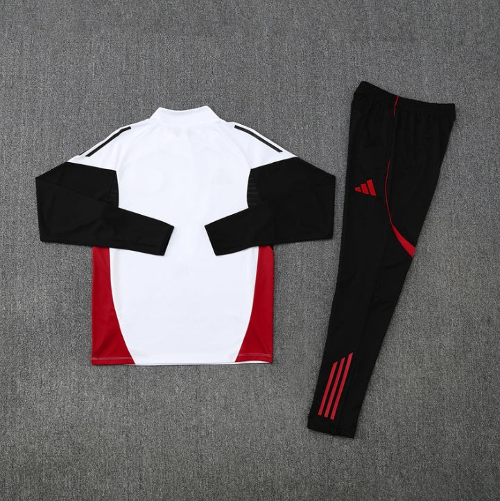 Manchester United 2025/2026 White Tracksuit